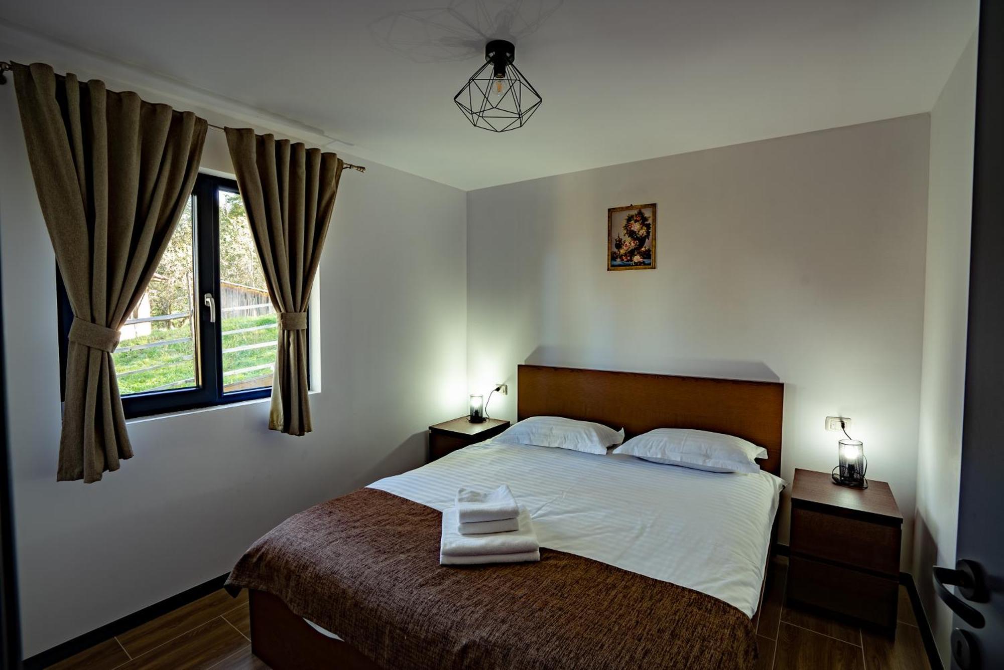 Bed and Breakfast Casa Izvorul Negru Moisei Esterno foto